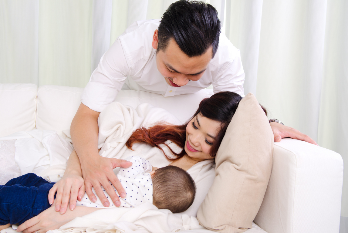 Proses menyusui bayi